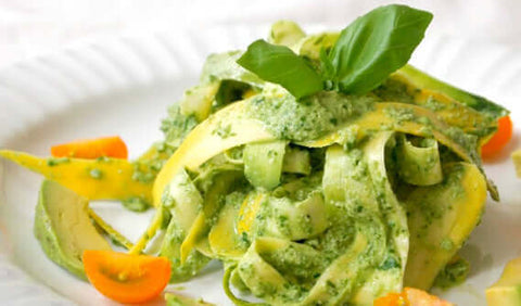 Zucchini noodles With Pesto image