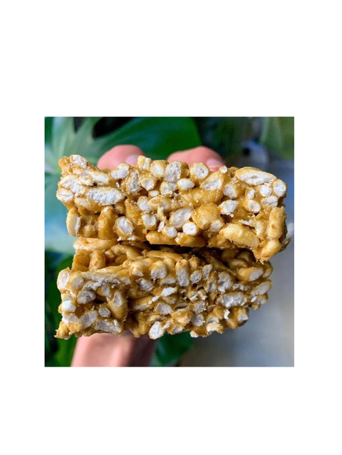 Pistachio Ginseng Sprouted Cashew Butter 6.52 oz, Jem Organics, mixed with oat puffs.